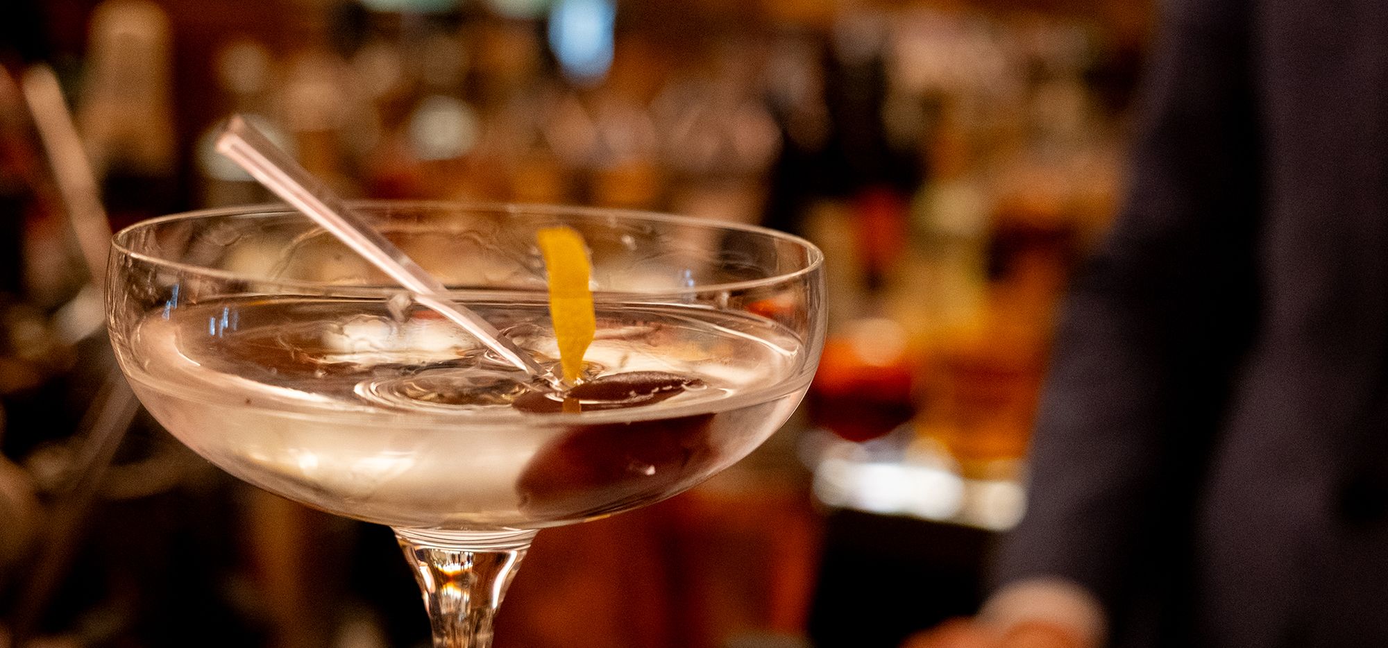 SHK_bar_01.jpg